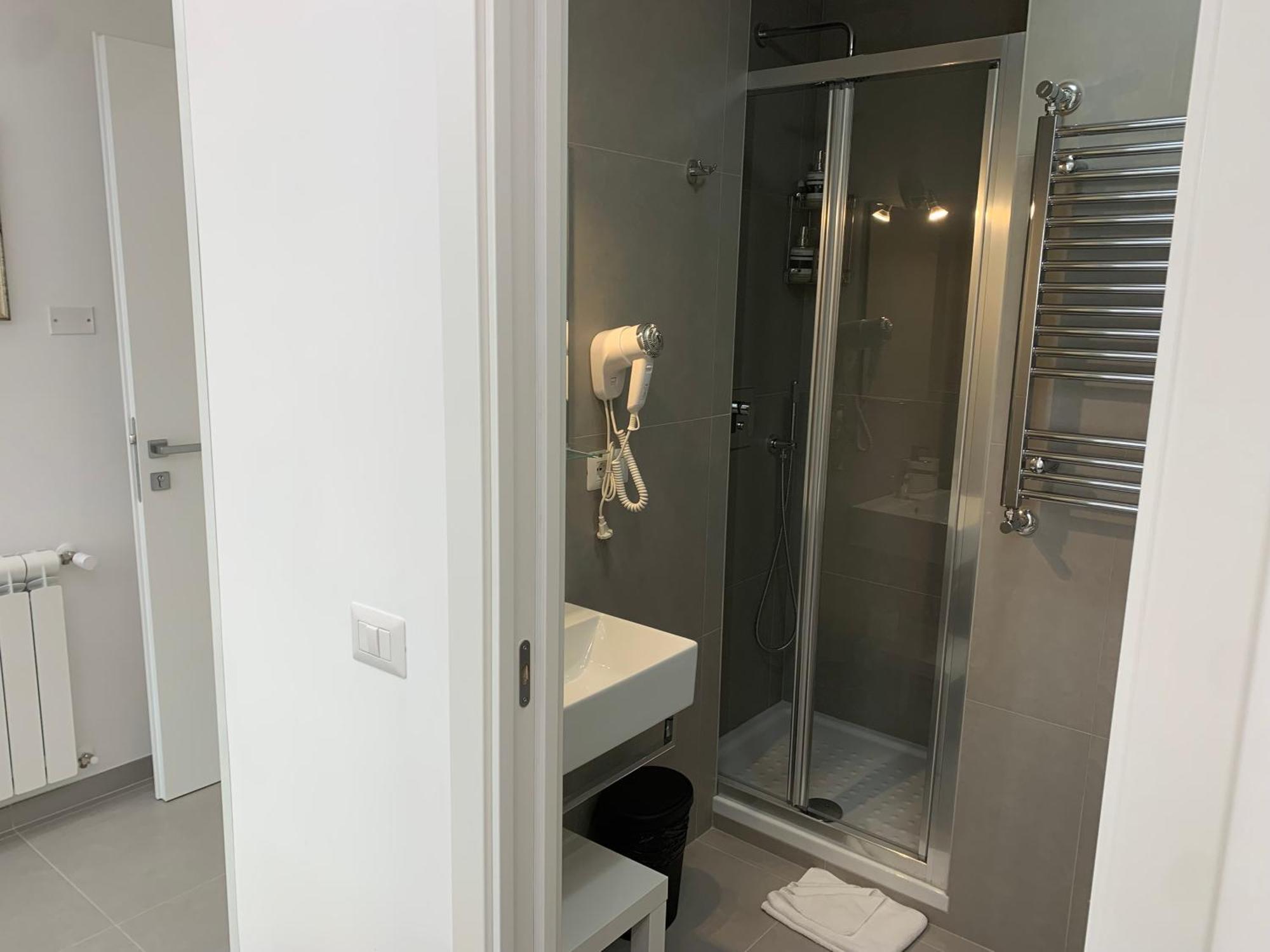 Ecclesia Domus Vatican Inn Рим Экстерьер фото