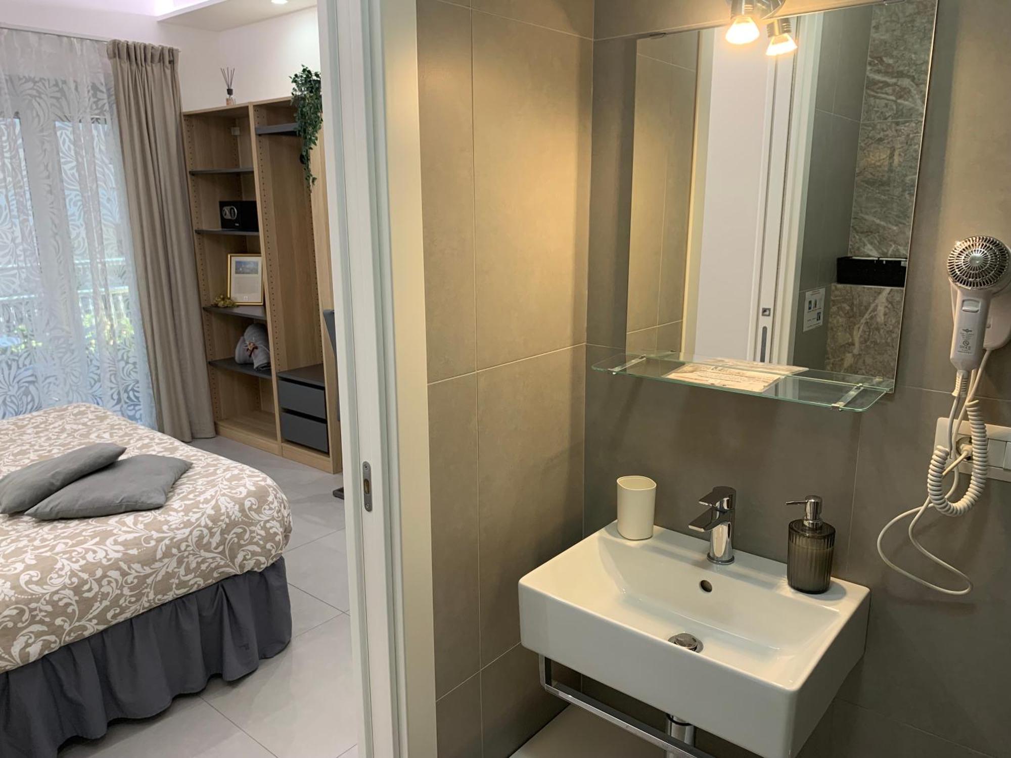 Ecclesia Domus Vatican Inn Рим Экстерьер фото