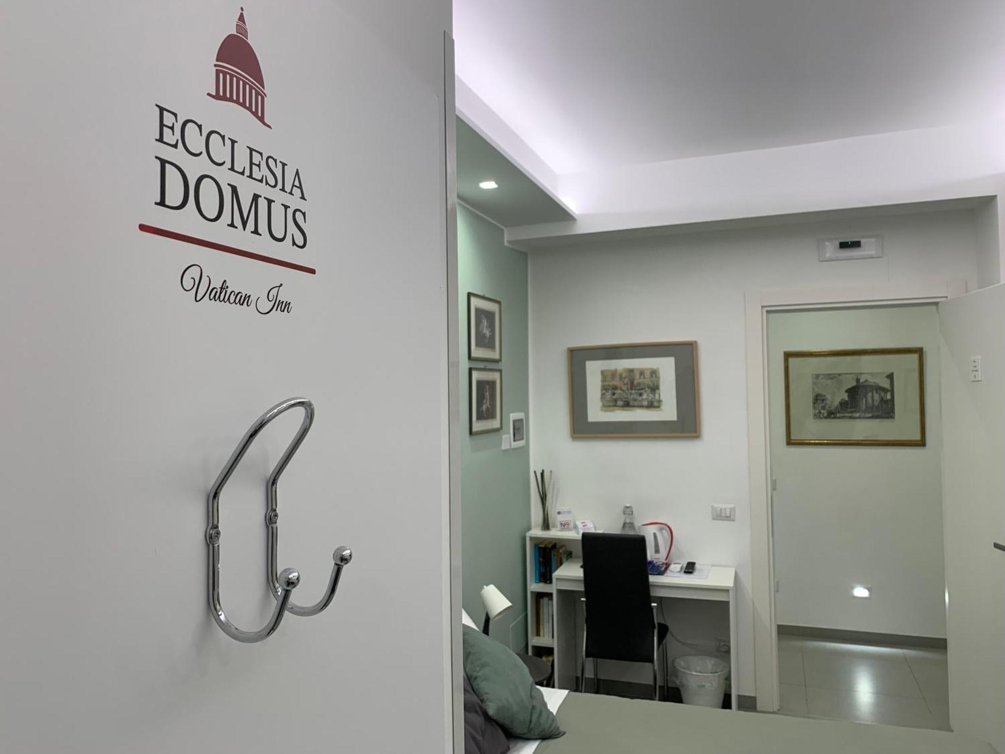 Ecclesia Domus Vatican Inn Рим Экстерьер фото