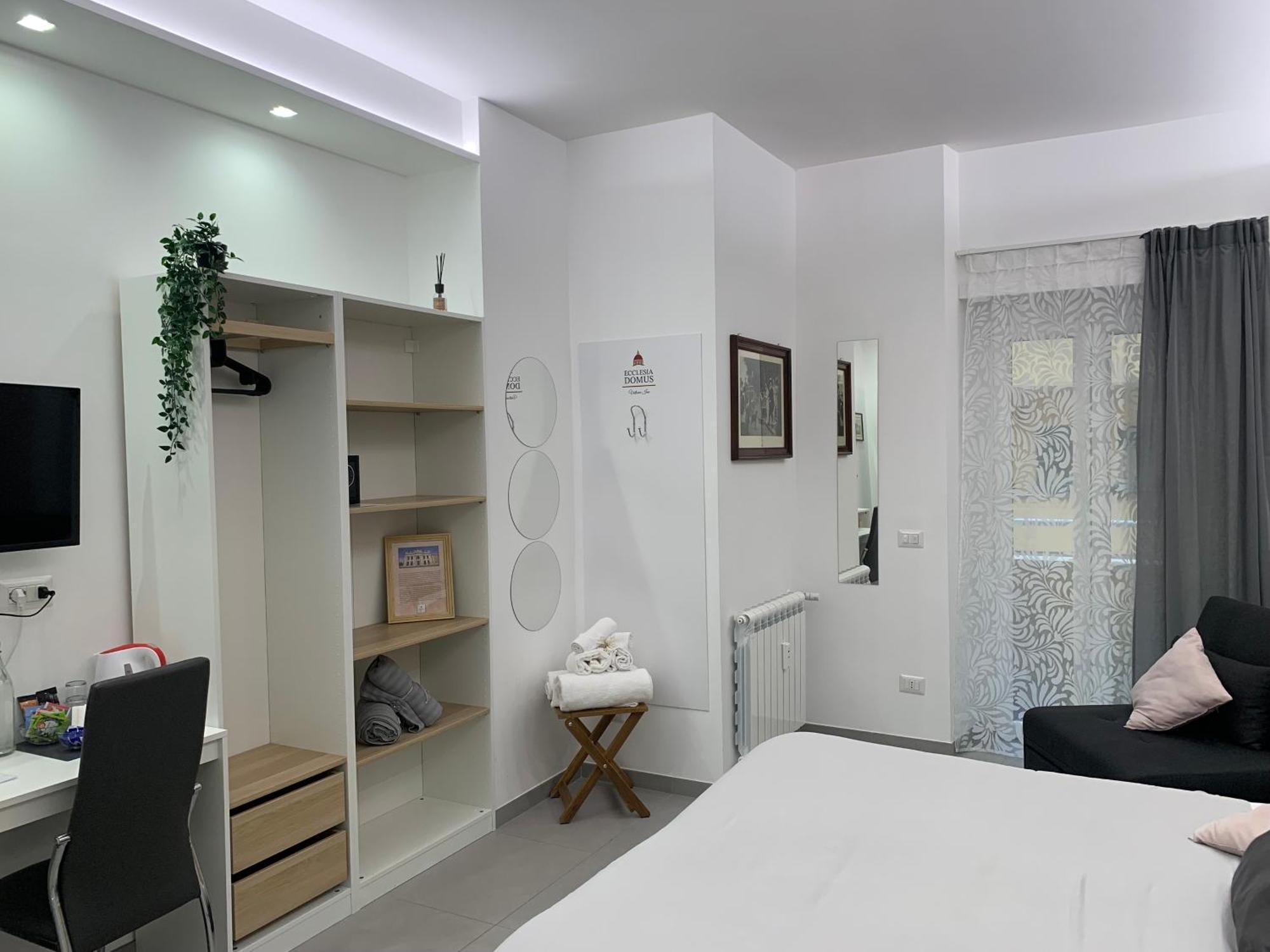 Ecclesia Domus Vatican Inn Рим Экстерьер фото