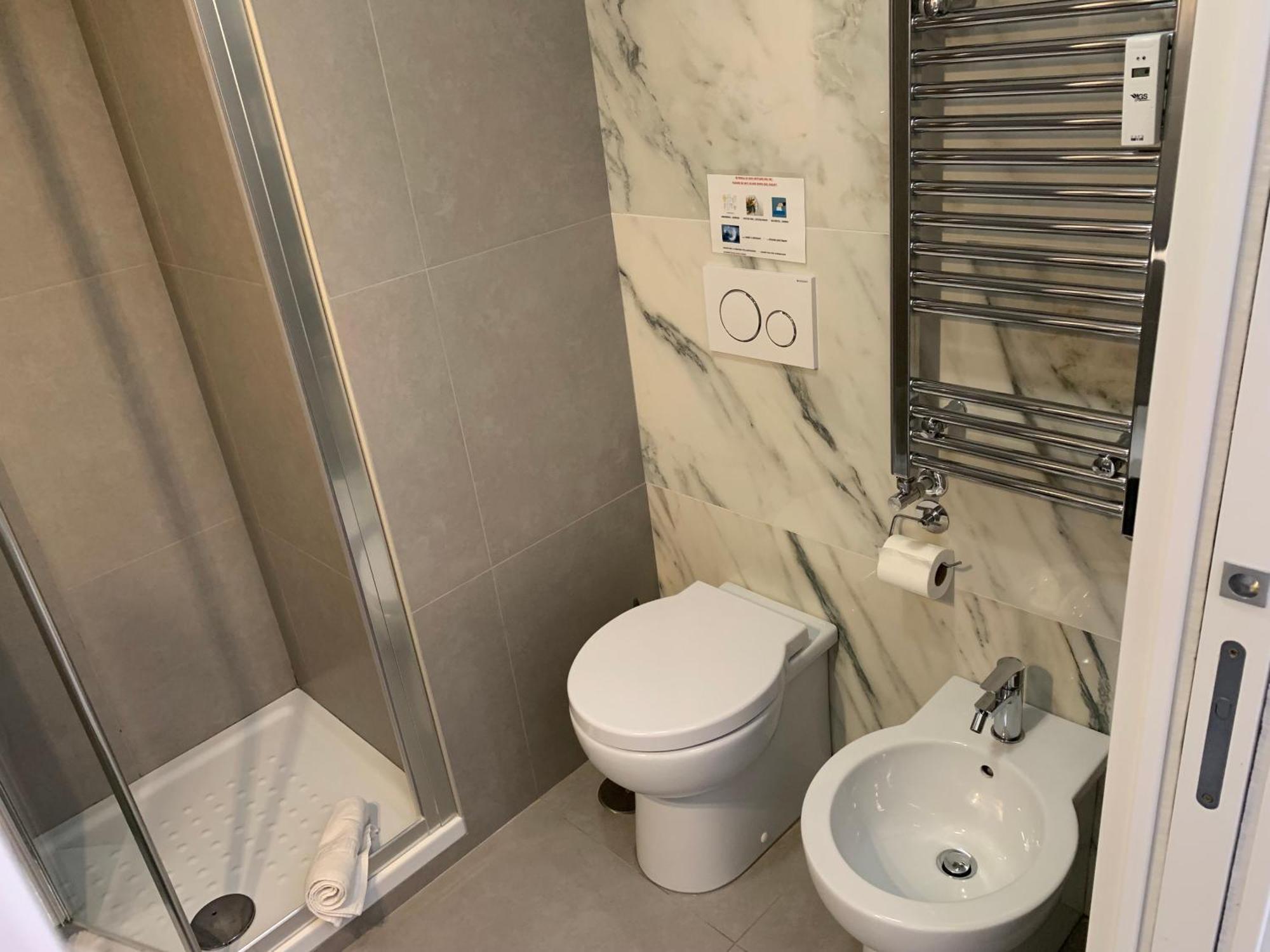 Ecclesia Domus Vatican Inn Рим Экстерьер фото